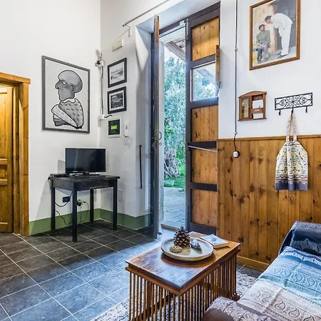 Authentic Sicilian Charm, Pool, Sea View, Wi-fi & Parking