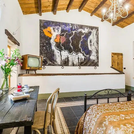 Authentic Sicilian Charm, Pool, Sea View, Wi-fi & Parking *