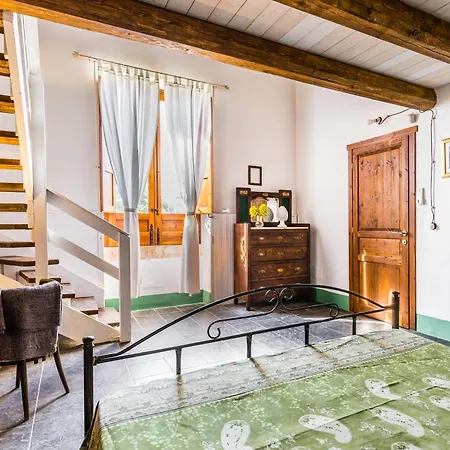 Authentic Sicilian Charm, Pool, Sea View, Wi-fi & Parking Villa Avola